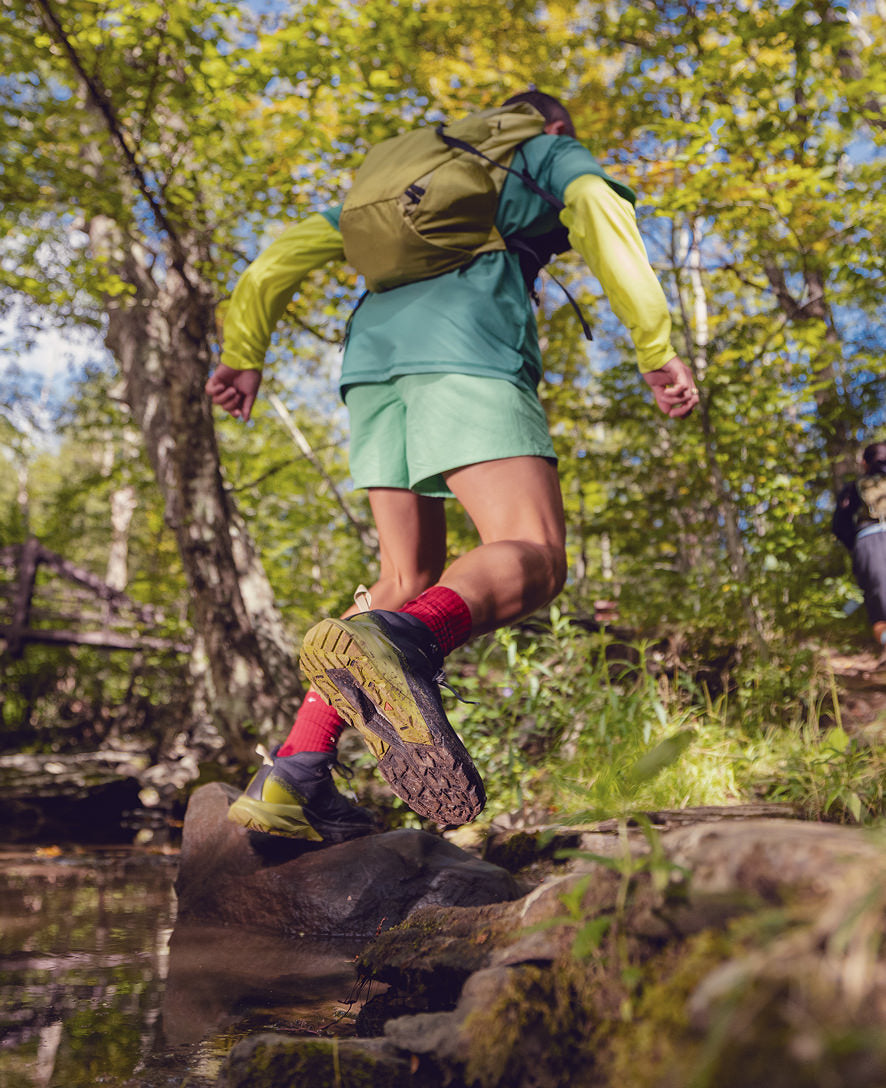 Men's Targhee Apex Wide Waterproof Hiking Boot  |  Alloy/Black